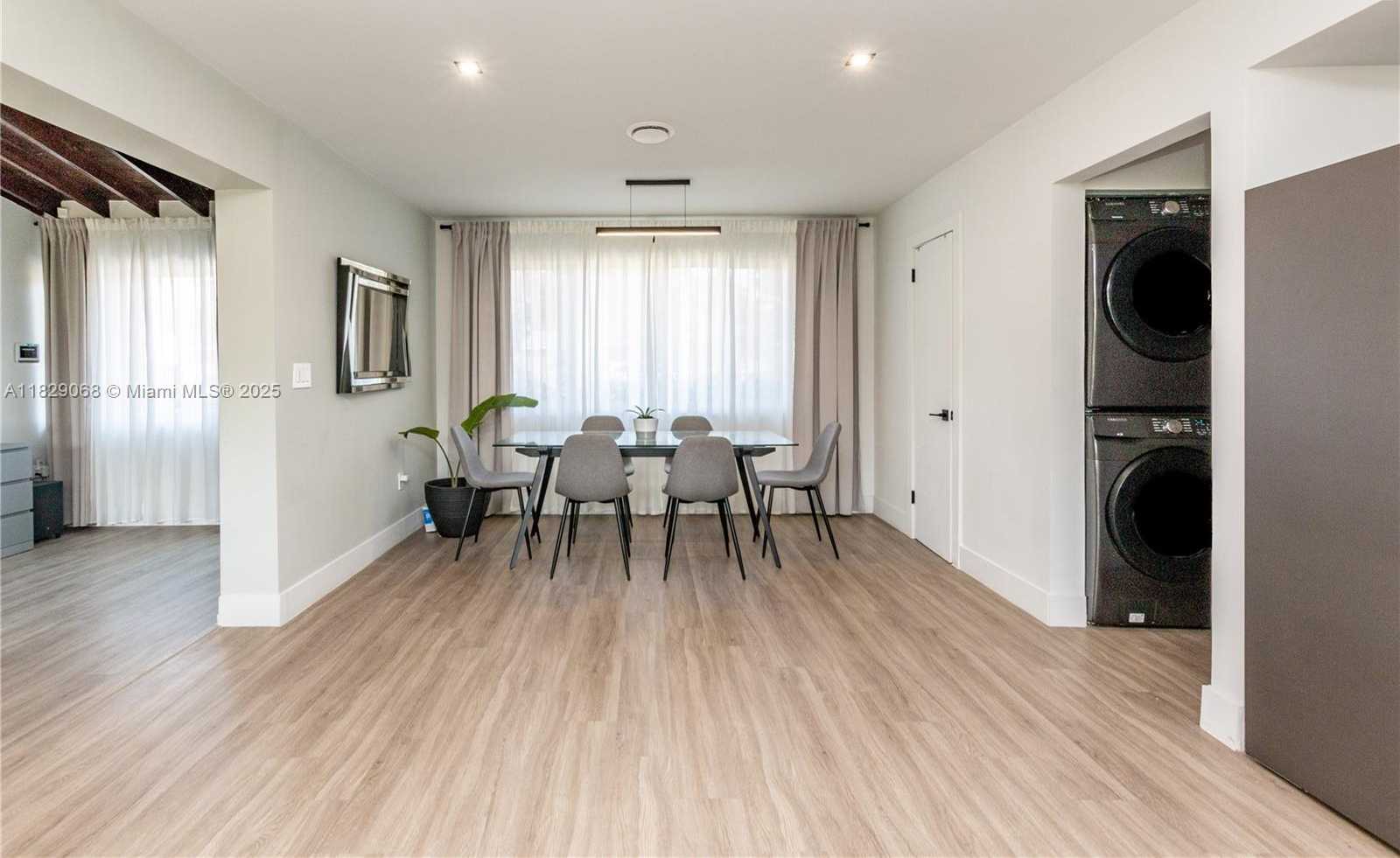 Small Image of 2302 FUNSTON ST, Hollywood Number 13
