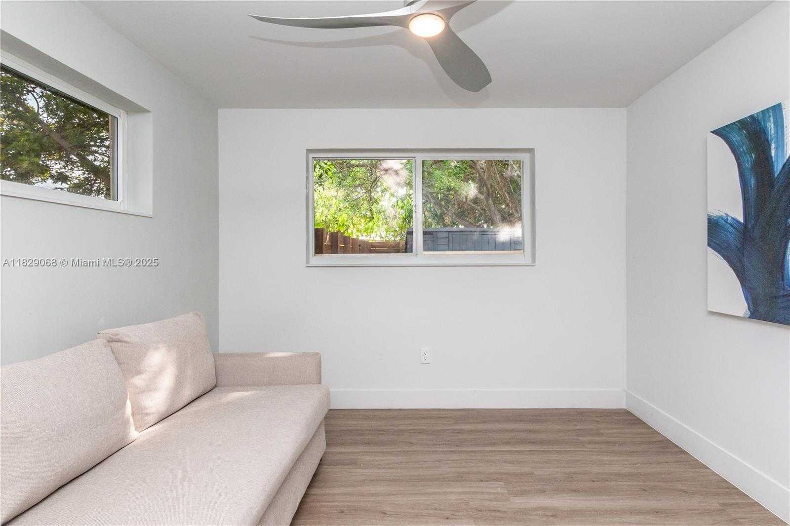Small Image of 2302 FUNSTON ST, Hollywood Number 18