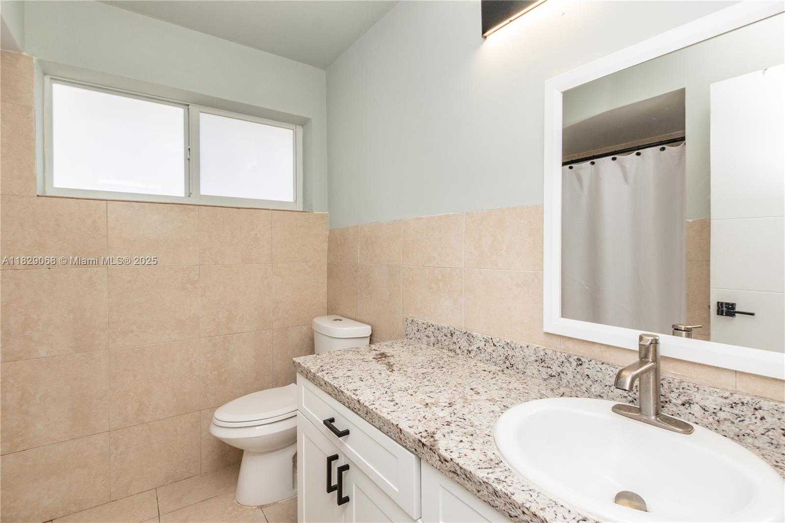Small Image of 2302 FUNSTON ST, Hollywood Number 20