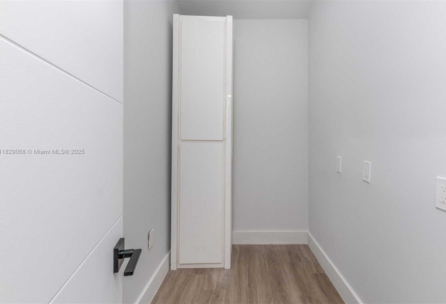 Small Image of 2302 FUNSTON ST, Hollywood Number 29