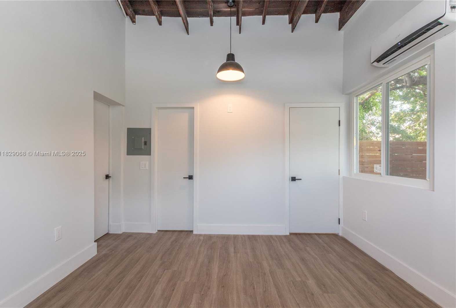 Small Image of 2302 FUNSTON ST, Hollywood Number 31