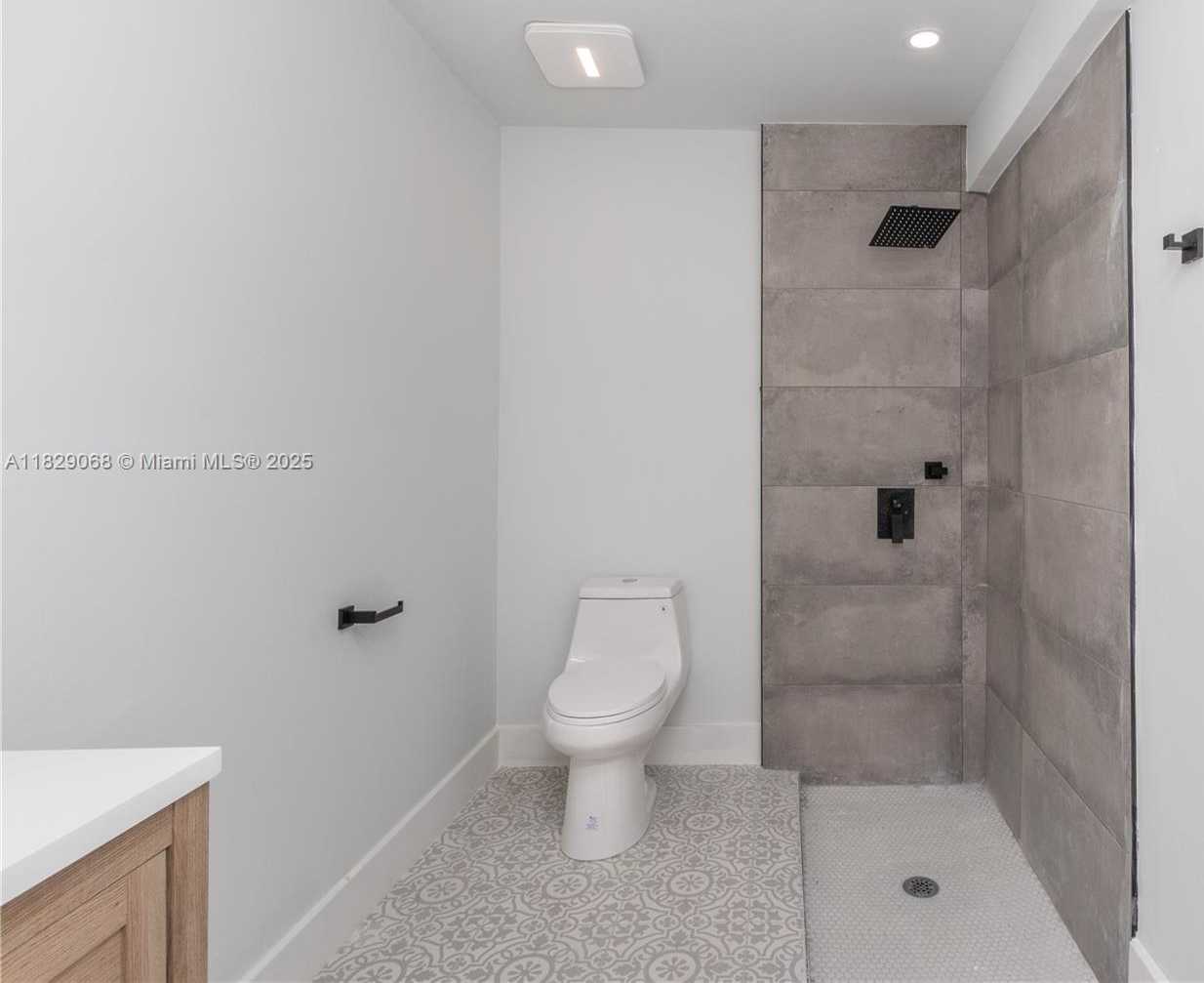 Small Image of 2302 FUNSTON ST, Hollywood Number 32