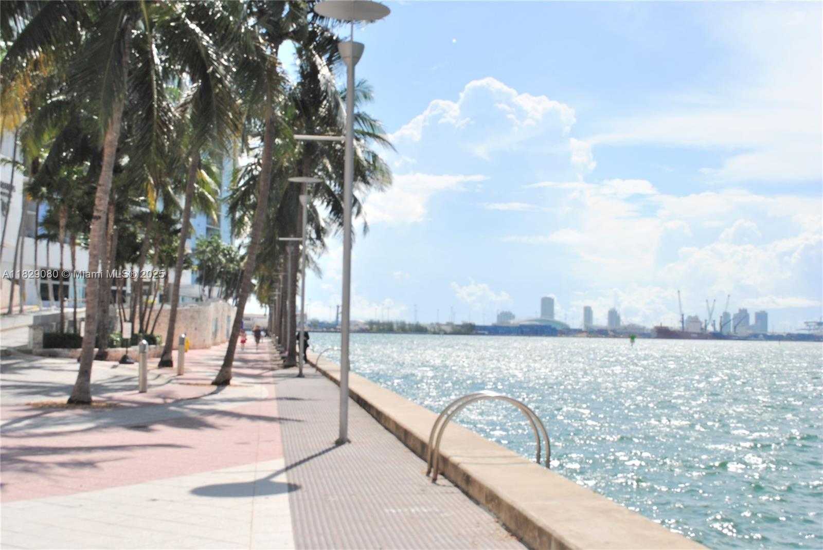 Small Image of 300 SOUTH BISCAYNE BLVD #T-2802, Miami Number 13