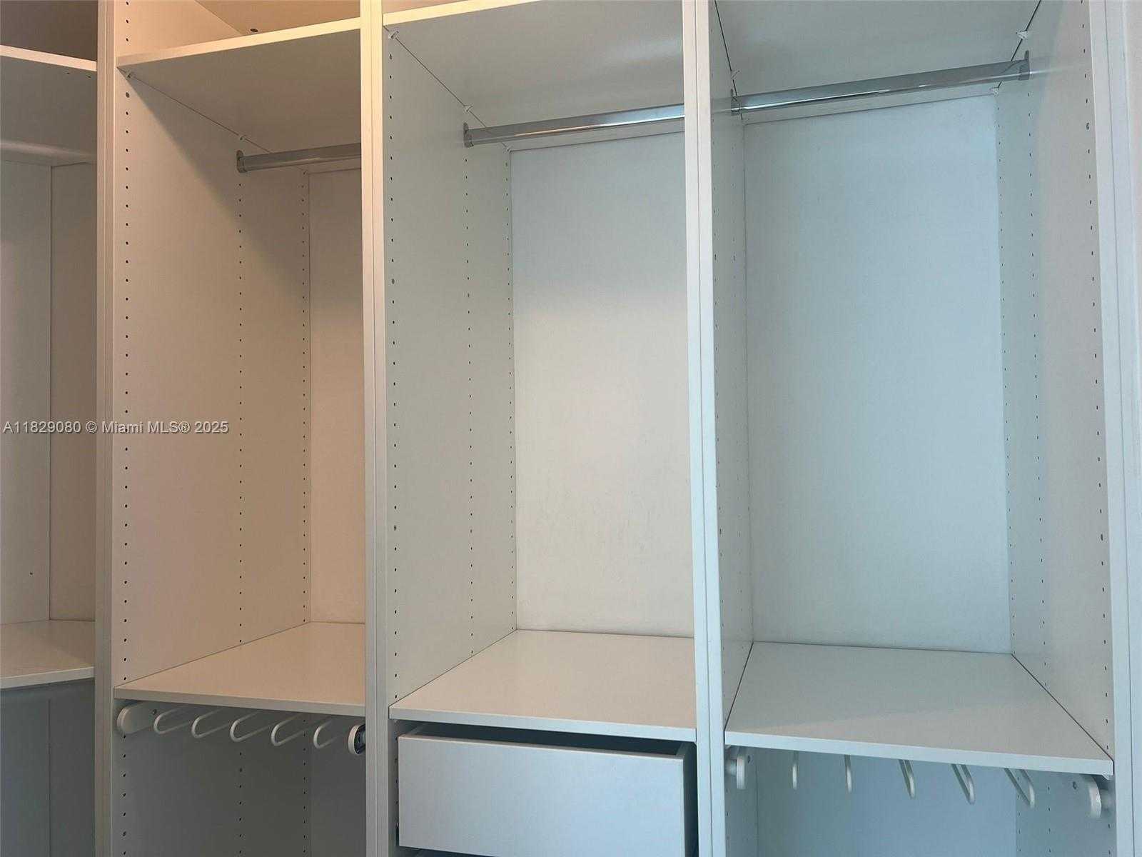 Small Image of 300 SOUTH BISCAYNE BLVD #T-2802, Miami Number 20