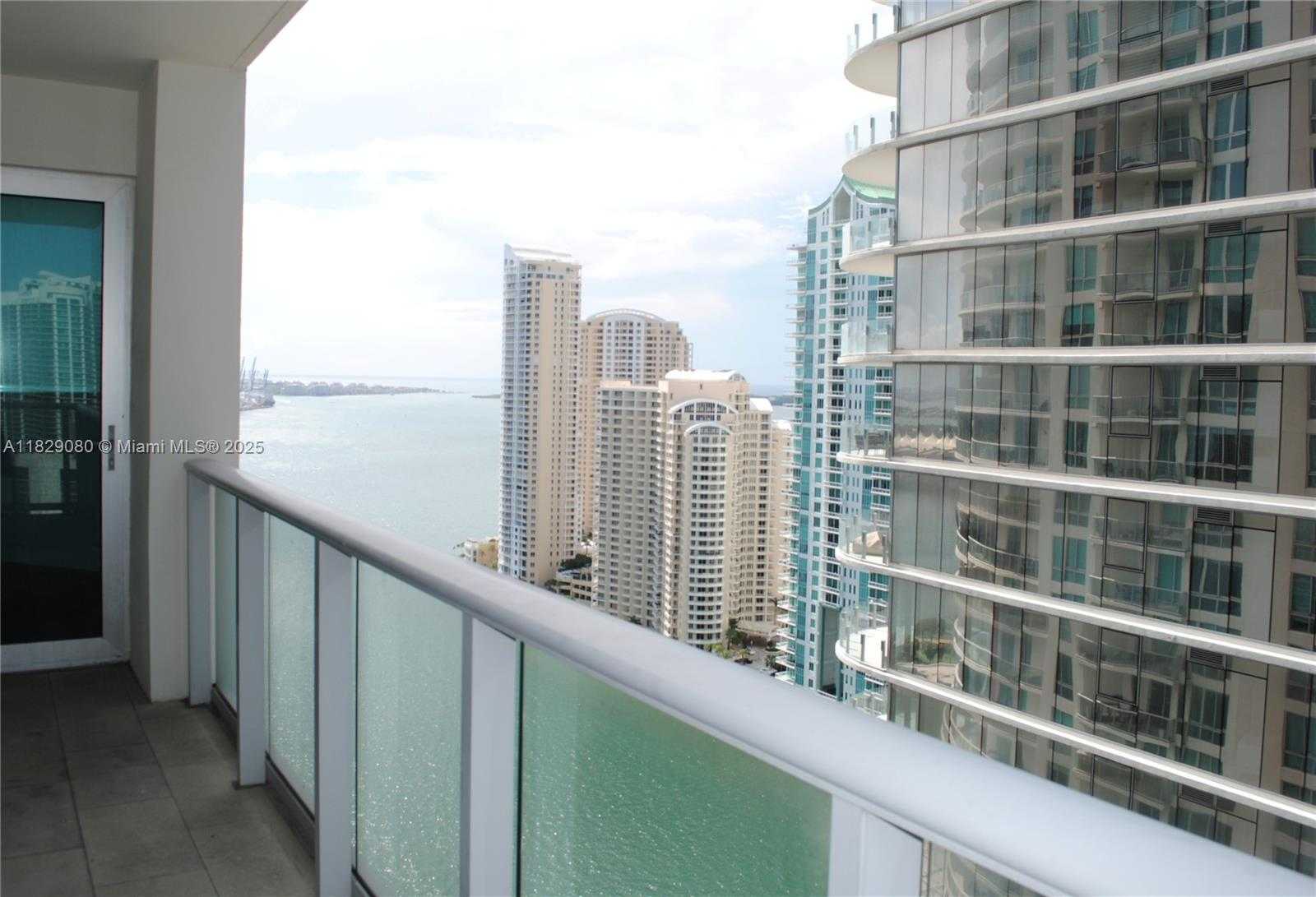 Small Image of 300 SOUTH BISCAYNE BLVD #T-2802, Miami Number 3