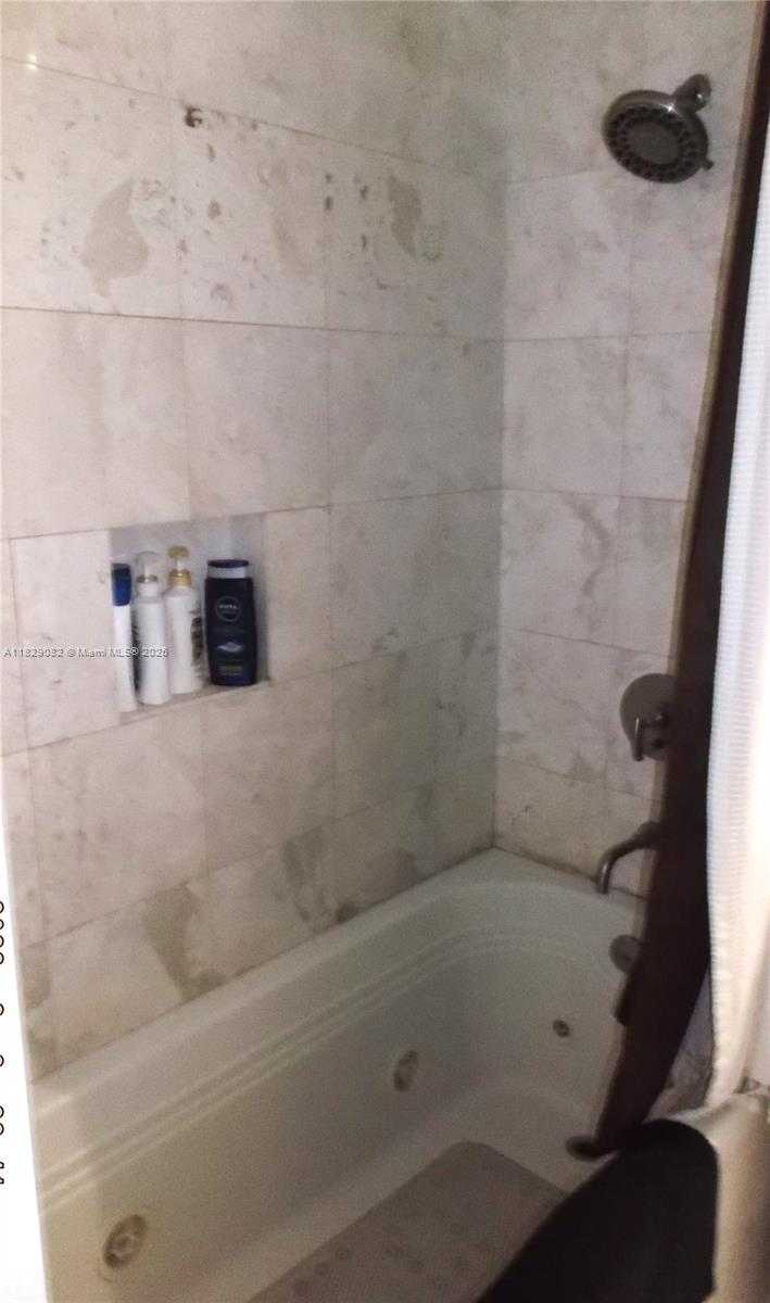 Small Image of 901 BRICKELL KEY BLVD #1201, Miami Number 10