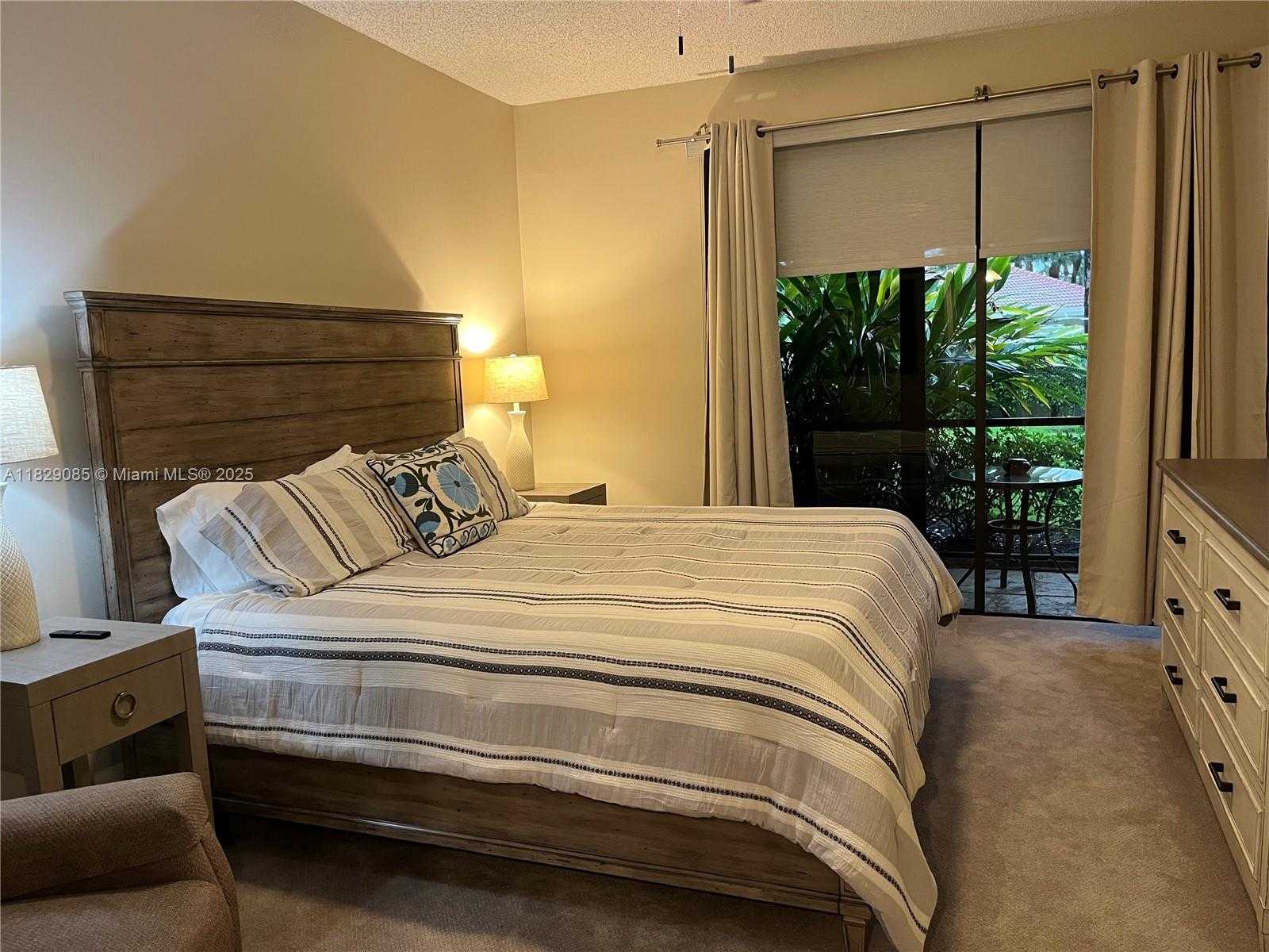 Small Image of Palm Beach Gardens Number 16