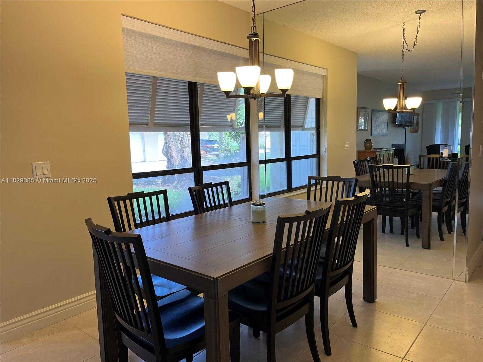 Small Image of Palm Beach Gardens Number 9