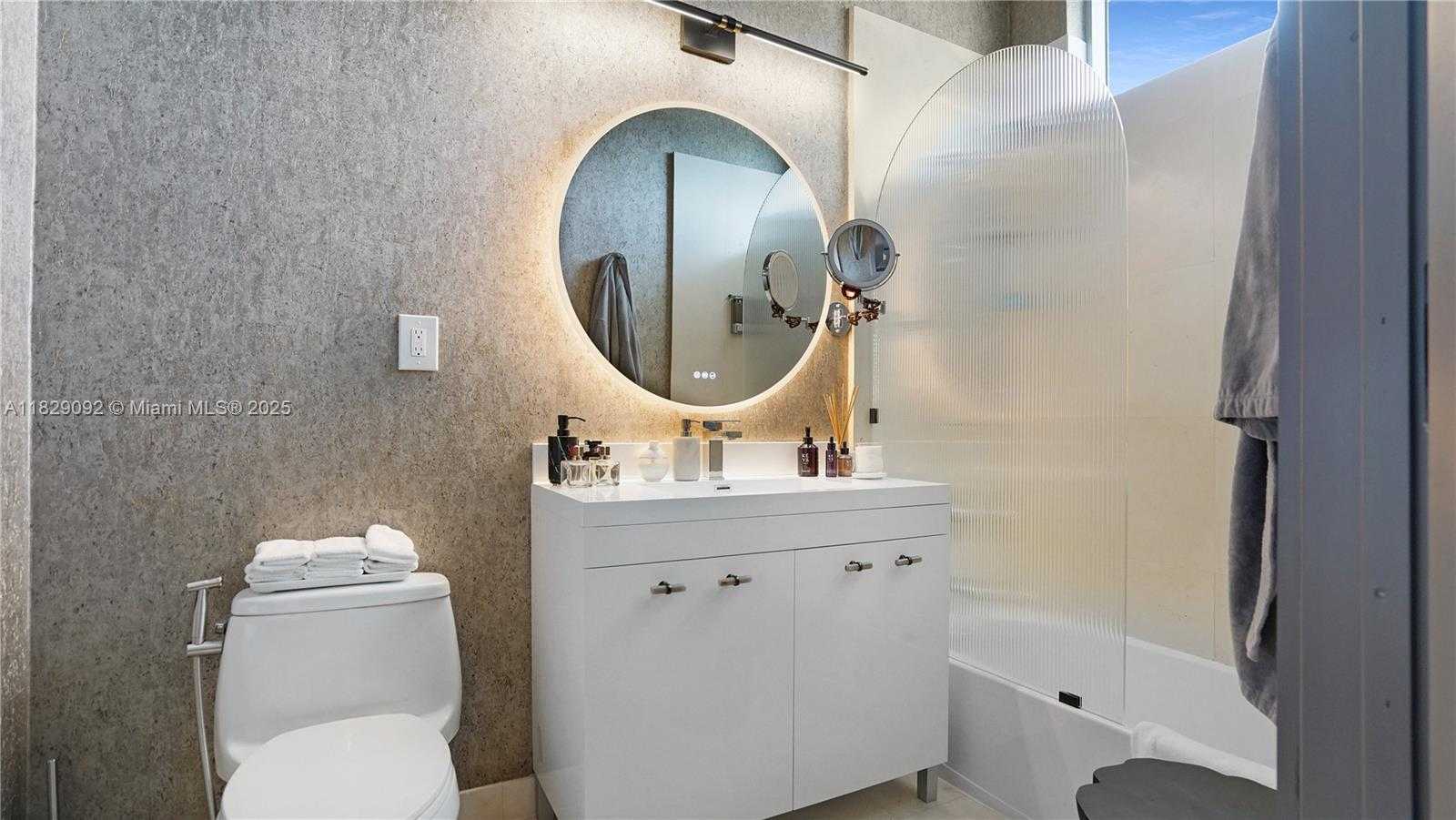 Small Image of 7934 WEST DR #902, North Bay Village Number 31