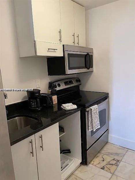 Small Image of 801 8th St, Miami Beach, FL 33139, USA Number 3