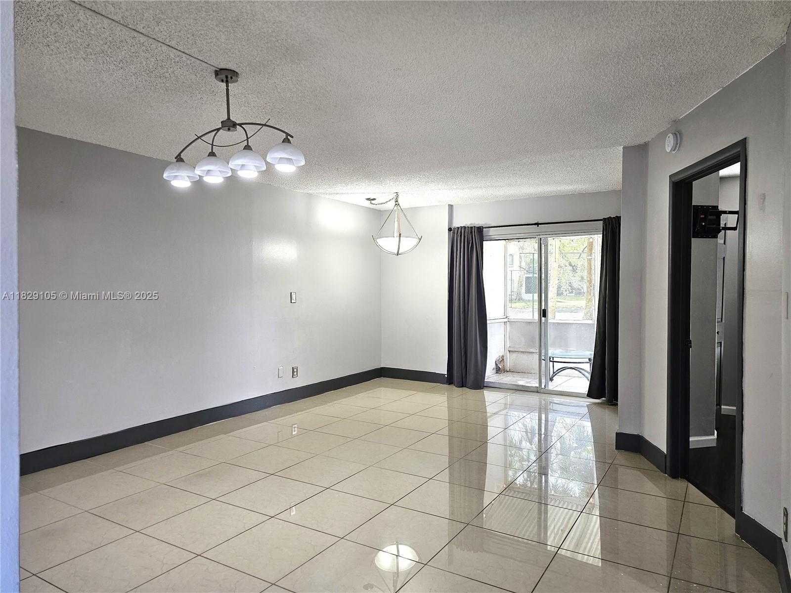 Small Image of 13904 SOUTH WEST 91ST TER #13904, Miami Number 8