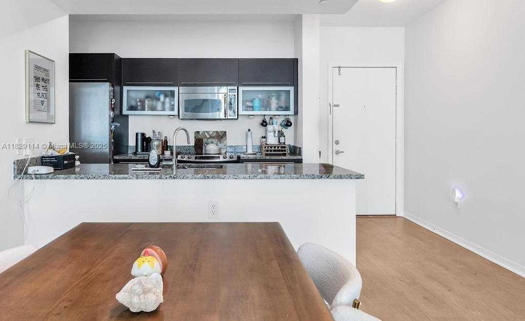 Small Image of 951 BRICKELL AVE #1100, Miami Number 3