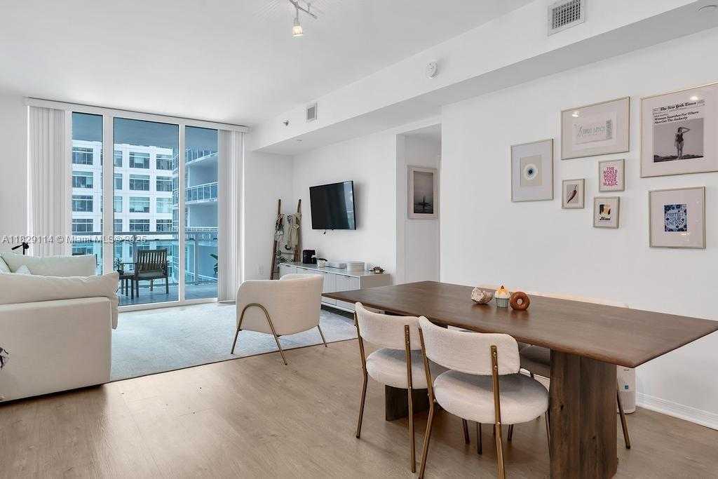 Small Image of 951 BRICKELL AVE #1100, Miami Number 6