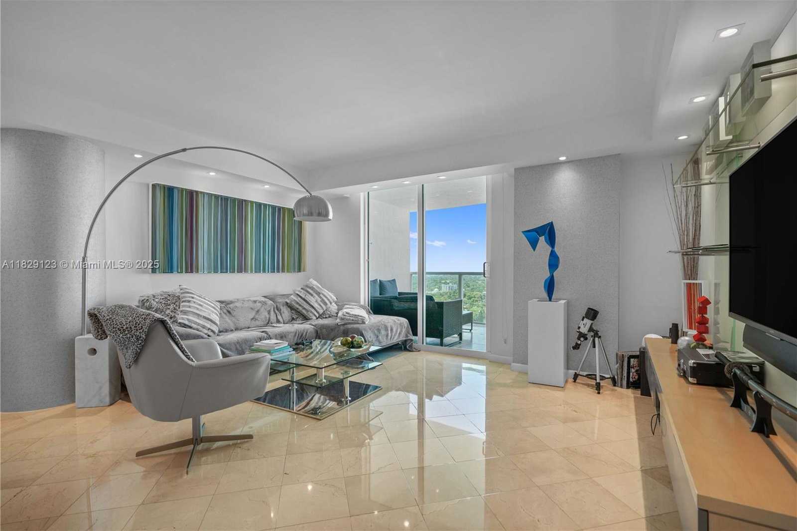 Small Image of 2101 BRICKELL AVE #2001, Miami Number 11