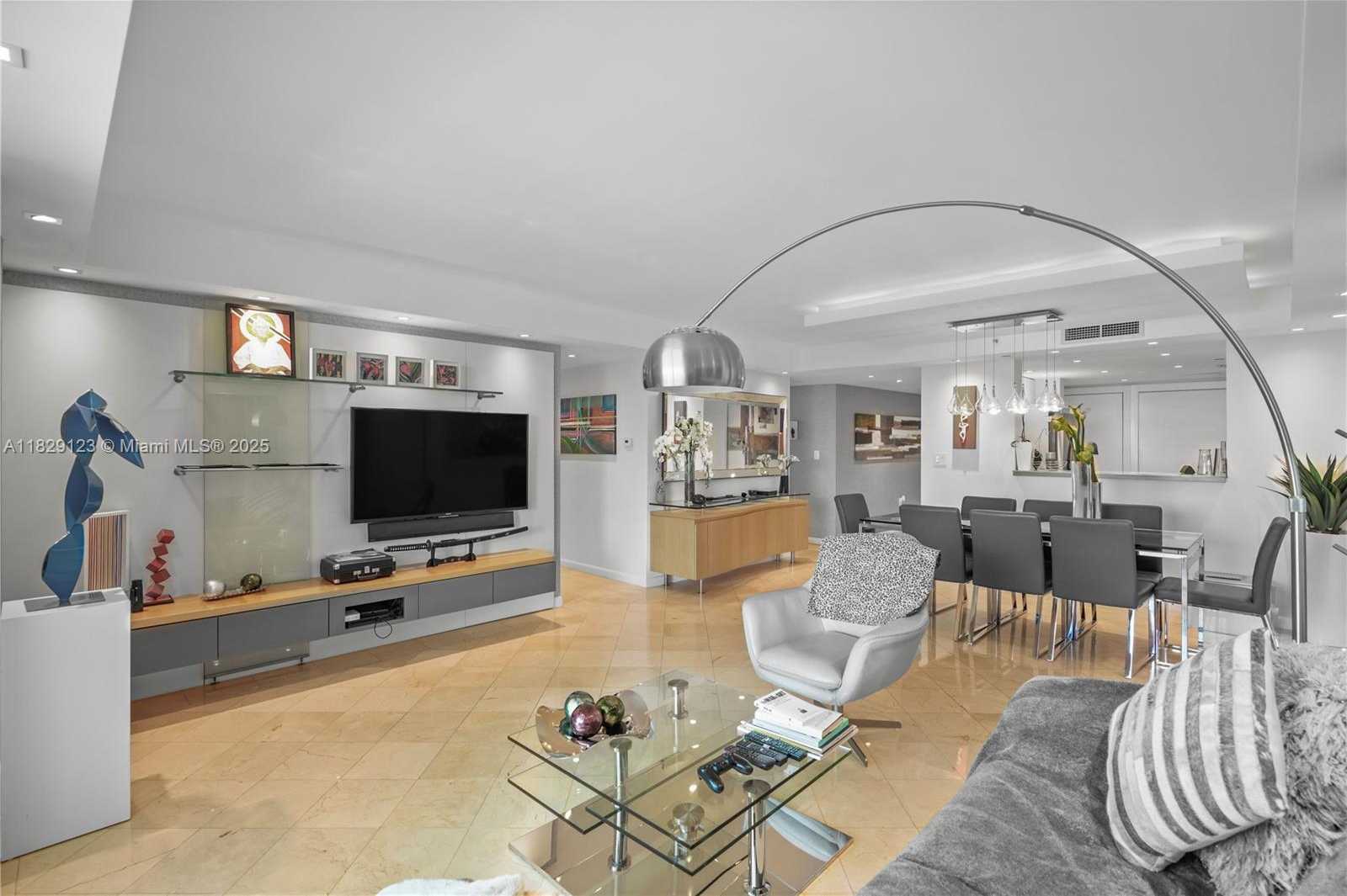 Small Image of 2101 BRICKELL AVE #2001, Miami Number 12
