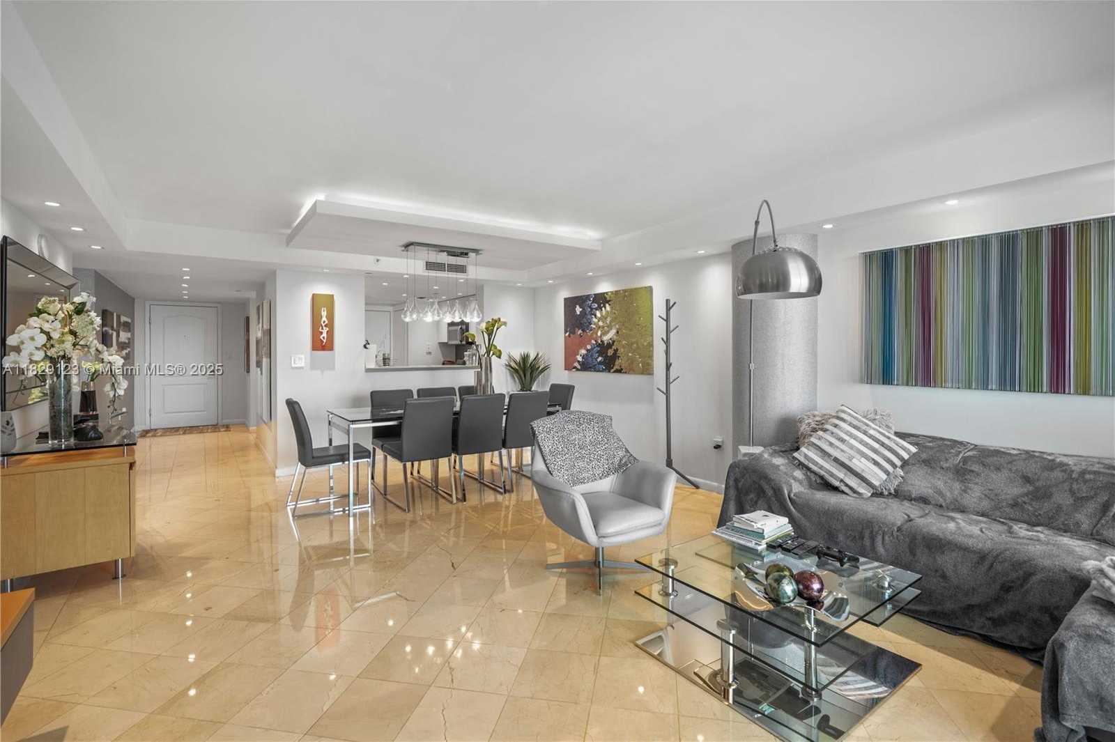 Small Image of 2101 BRICKELL AVE #2001, Miami Number 13