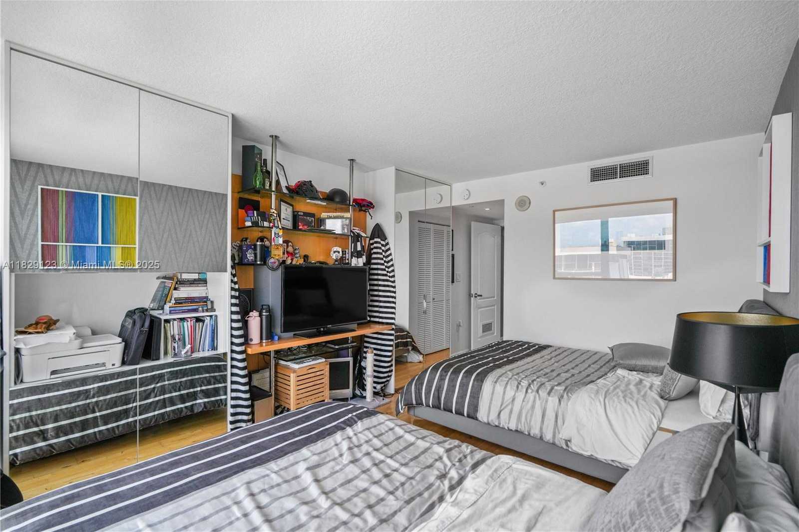 Small Image of 2101 BRICKELL AVE #2001, Miami Number 34