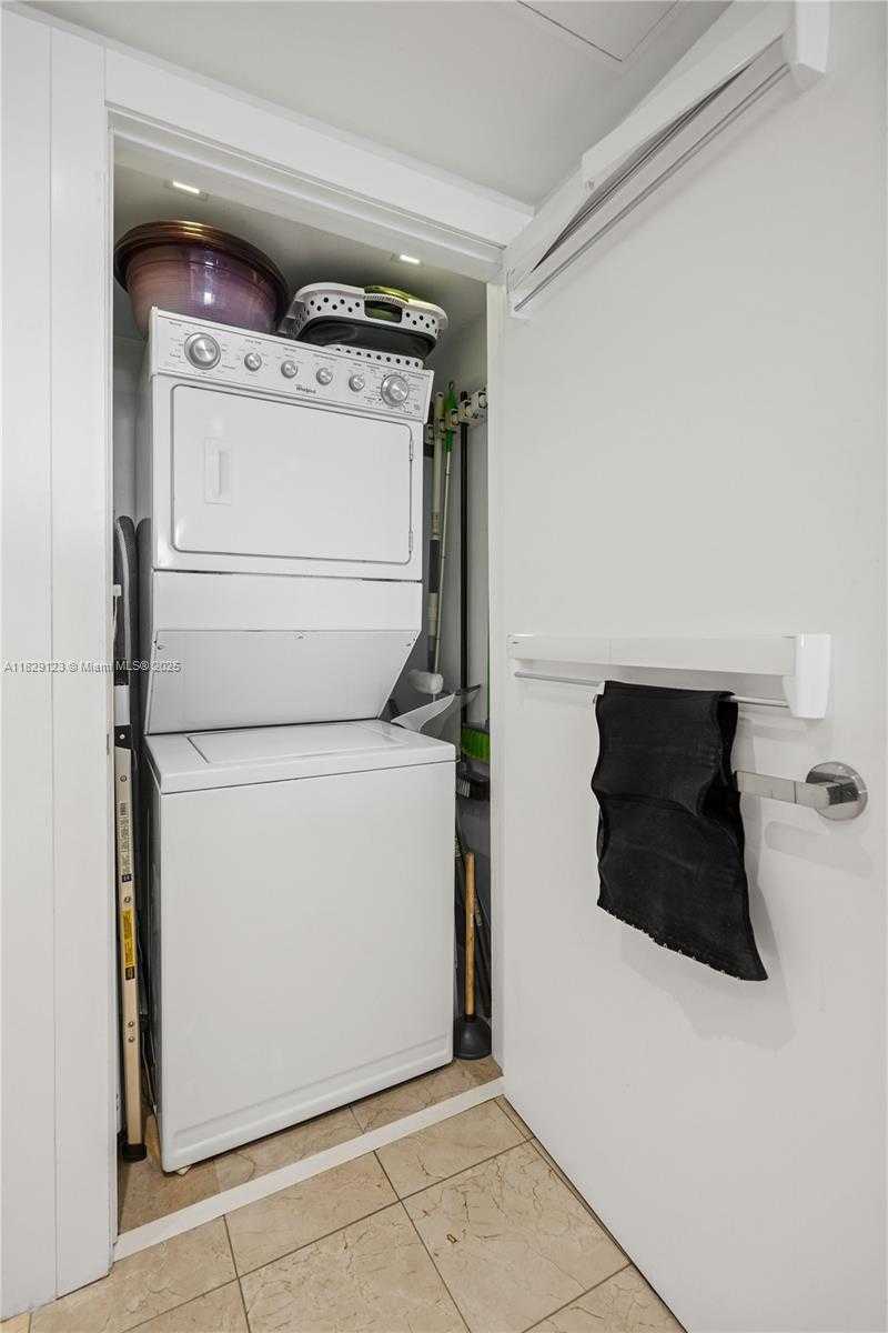 Small Image of 2101 BRICKELL AVE #2001, Miami Number 36