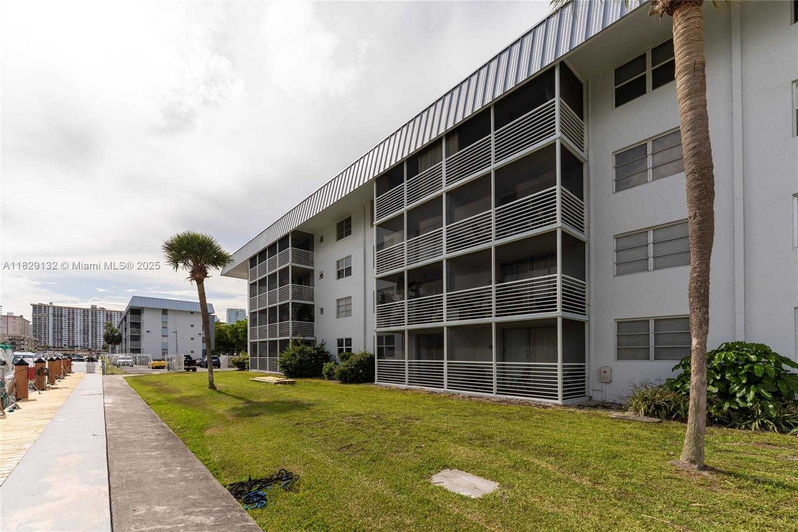 Small Image of 3551 NORTH EAST 169TH ST #411, North Miami Beach Number 5