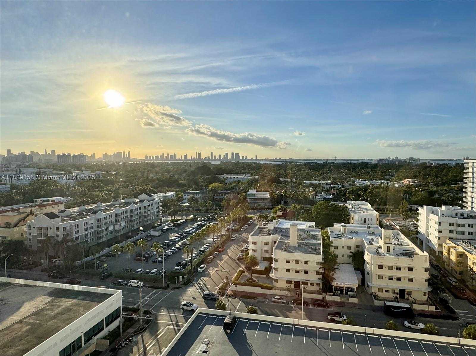 Small Image of 2899 COLLINS AVE #1040, Miami Beach Number 14