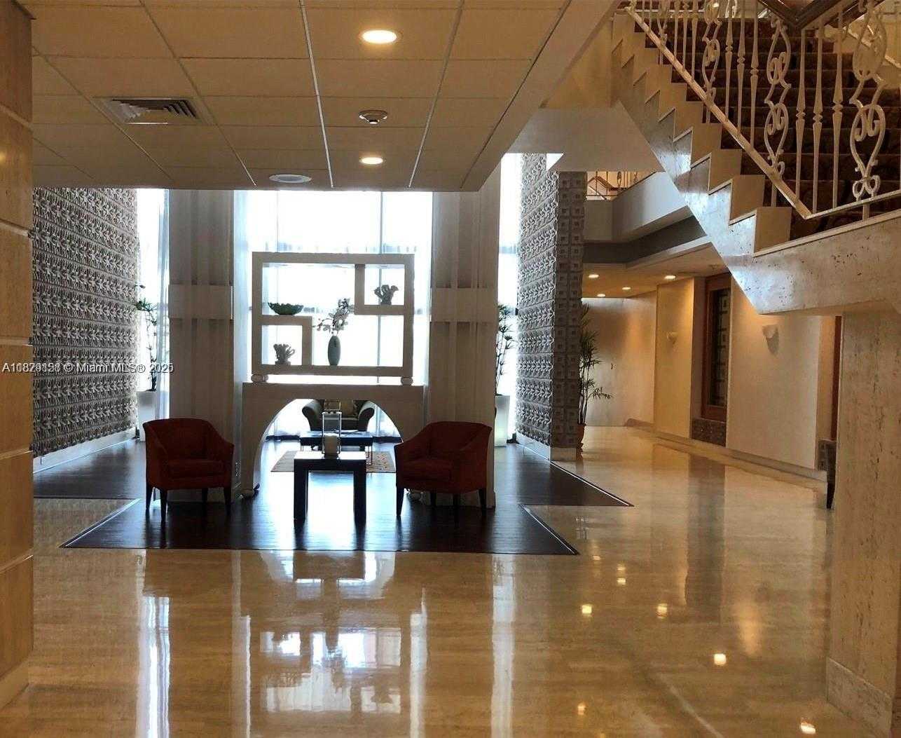 Small Image of 2899 COLLINS AVE #1040, Miami Beach Number 17