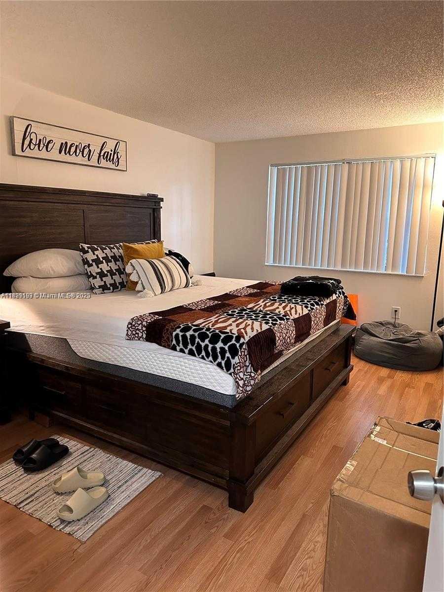 Small Image of 9301 SOUTH WEST 92ND AVE #204B, Miami Number 16
