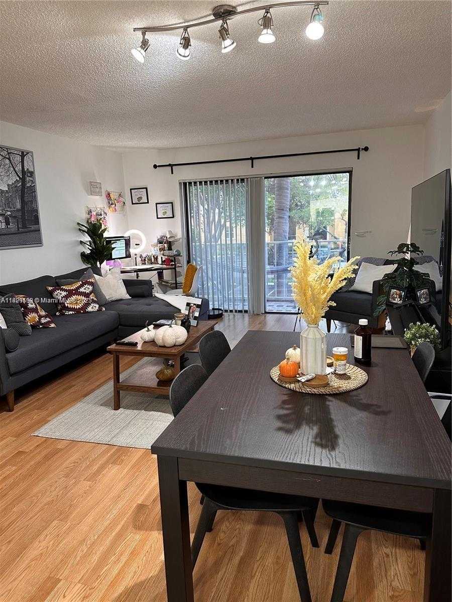 Small Image of 9301 SOUTH WEST 92ND AVE #204B, Miami Number 5