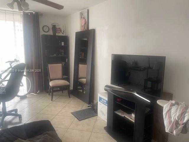 Small Image of 701 THREE ISLANDS BLVD #505, Hallandale Beach Number 10