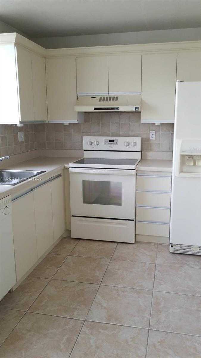 Small Image of 18181 NORTH EAST 31ST CT #2104, Aventura Number 9