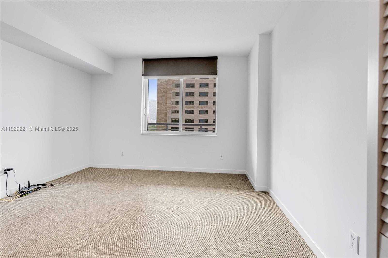 Small Image of 335 SOUTH BISCAYNE BLVD #1004, Miami Number 11