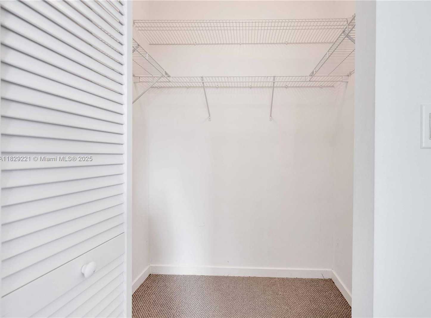 Small Image of 335 SOUTH BISCAYNE BLVD #1004, Miami Number 14