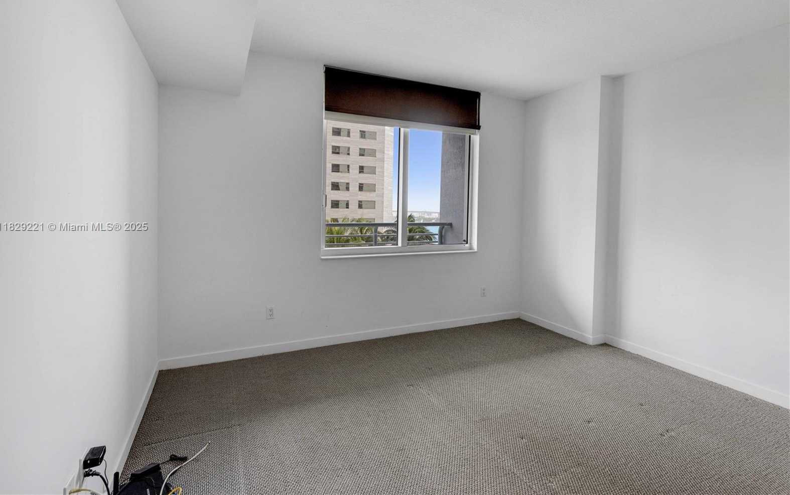 Small Image of 335 SOUTH BISCAYNE BLVD #1004, Miami Number 15