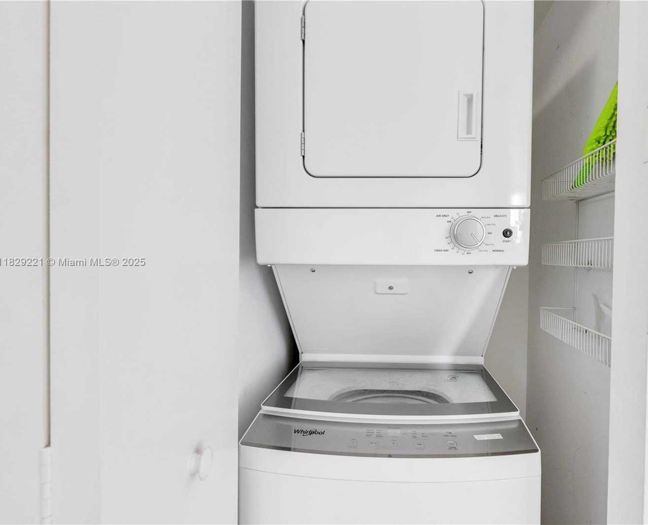 Small Image of 335 SOUTH BISCAYNE BLVD #1004, Miami Number 19