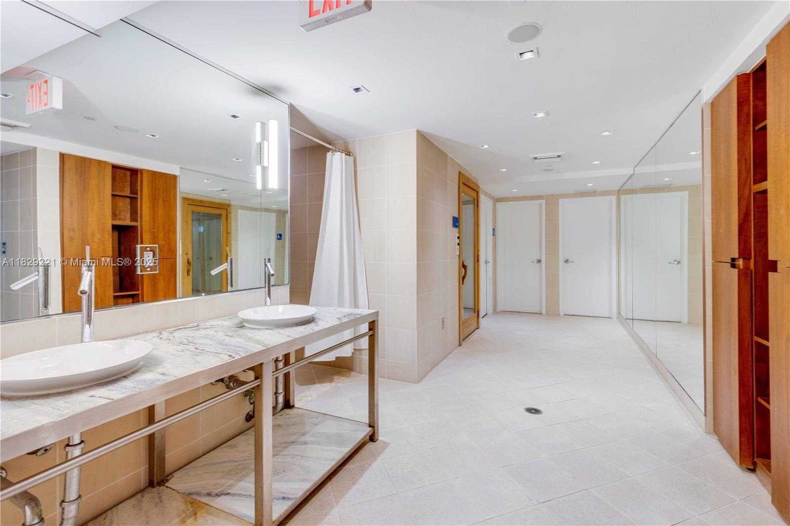 Small Image of 335 SOUTH BISCAYNE BLVD #1004, Miami Number 23