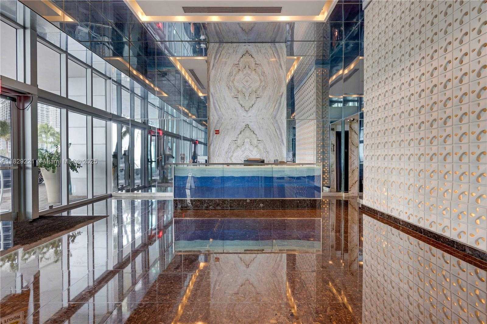 Small Image of 335 SOUTH BISCAYNE BLVD #1004, Miami Number 31