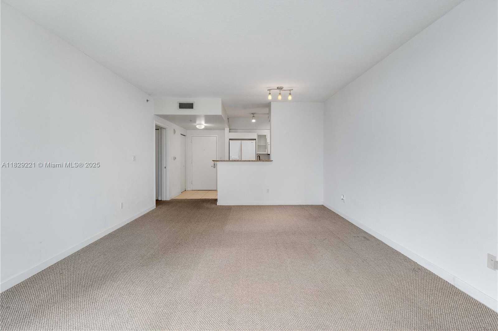 Small Image of 335 SOUTH BISCAYNE BLVD #1004, Miami Number 6