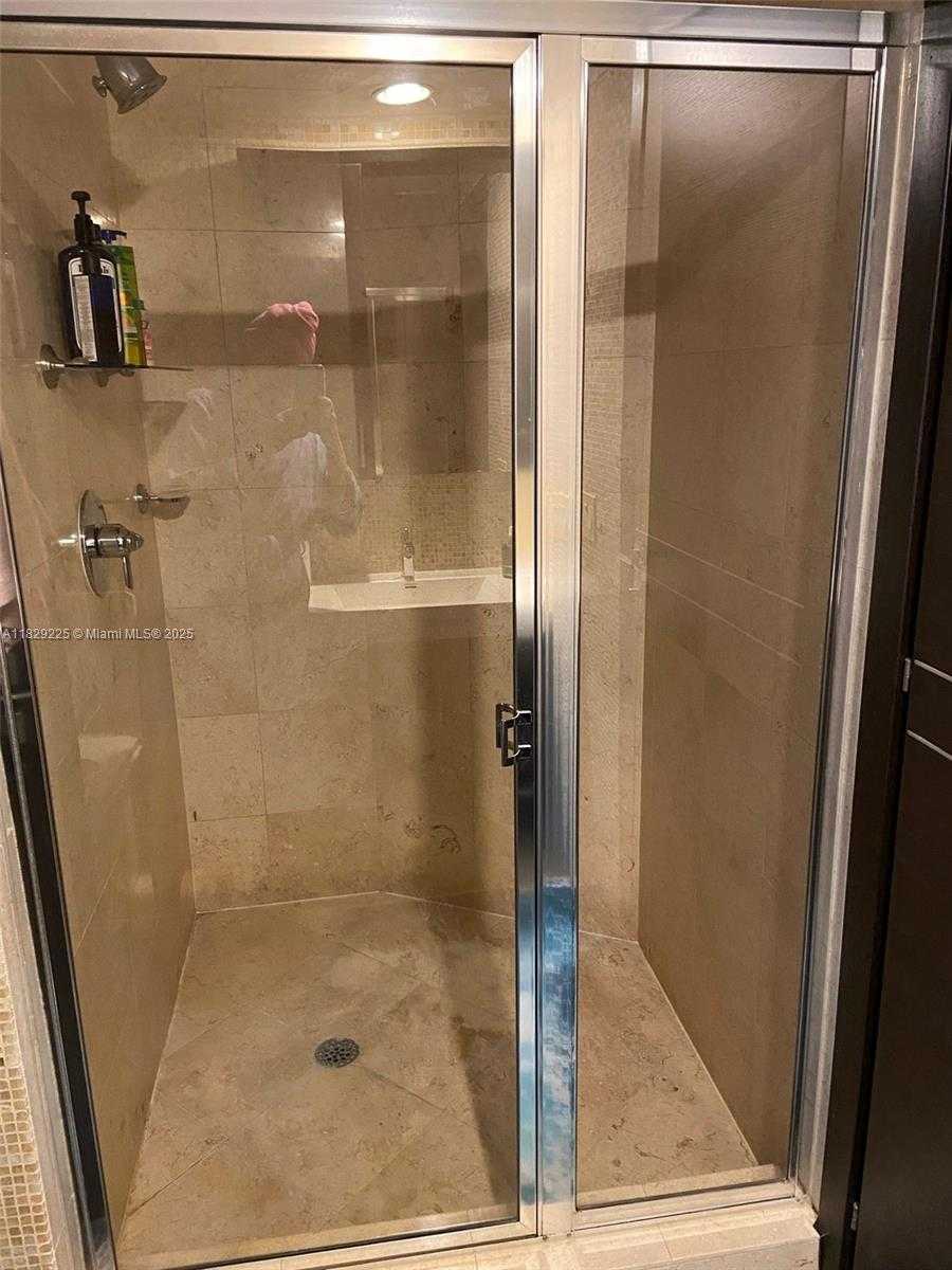 Small Image of 1830 SOUTH OCEAN DR #3306, Hallandale Beach Number 5