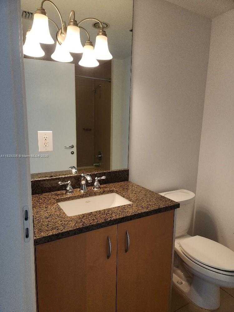 Small Image of 300 SOUTH BISCAYNE BLVD #L-804, Miami Number 10