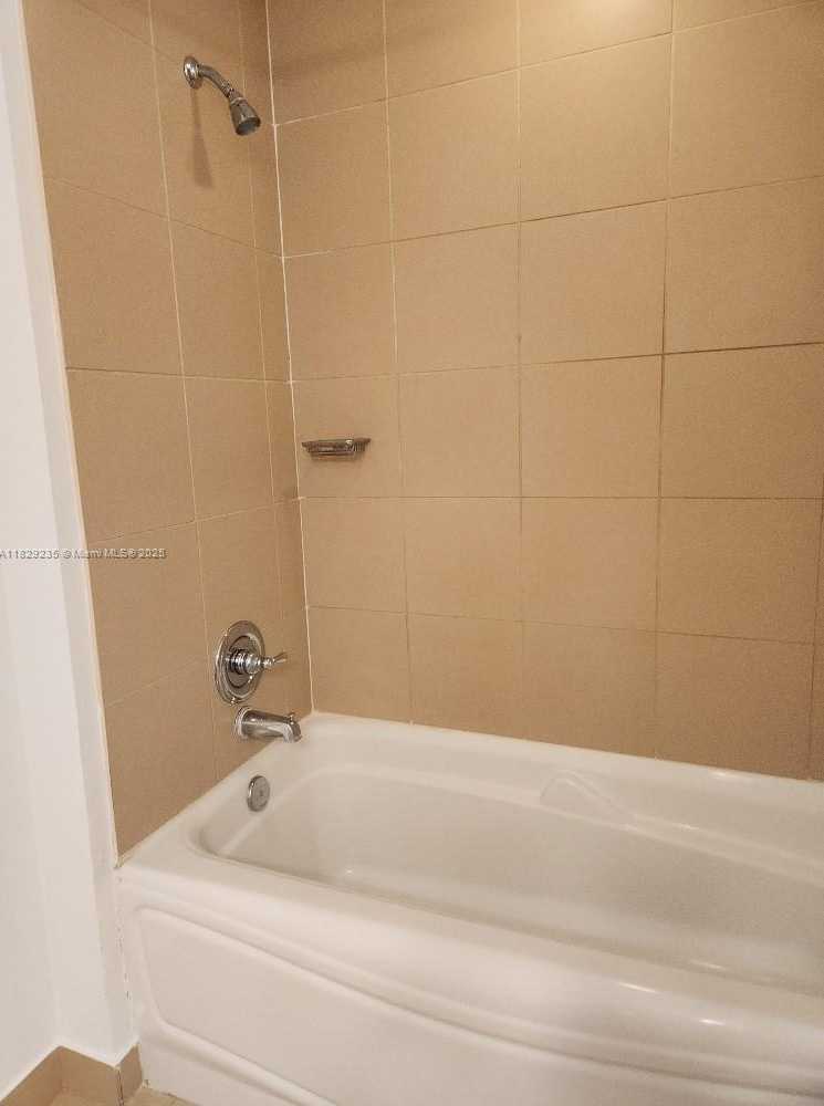 Small Image of 300 SOUTH BISCAYNE BLVD #L-804, Miami Number 9