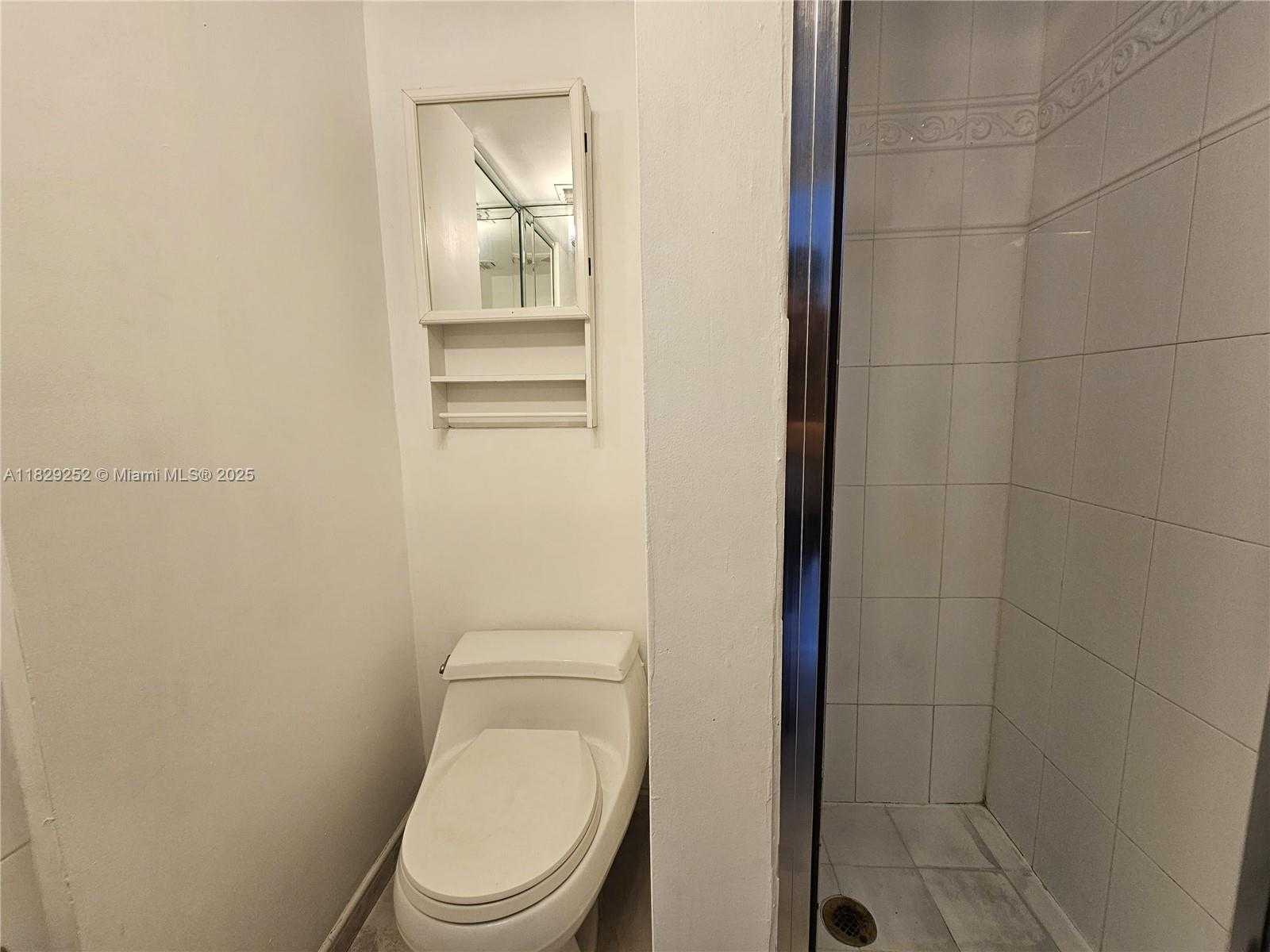 Small Image of 2829 INDIAN CREEK DR #709, Miami Beach Number 10