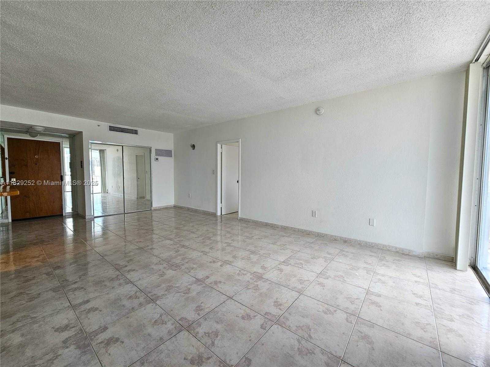 Small Image of 2829 INDIAN CREEK DR #709, Miami Beach Number 5