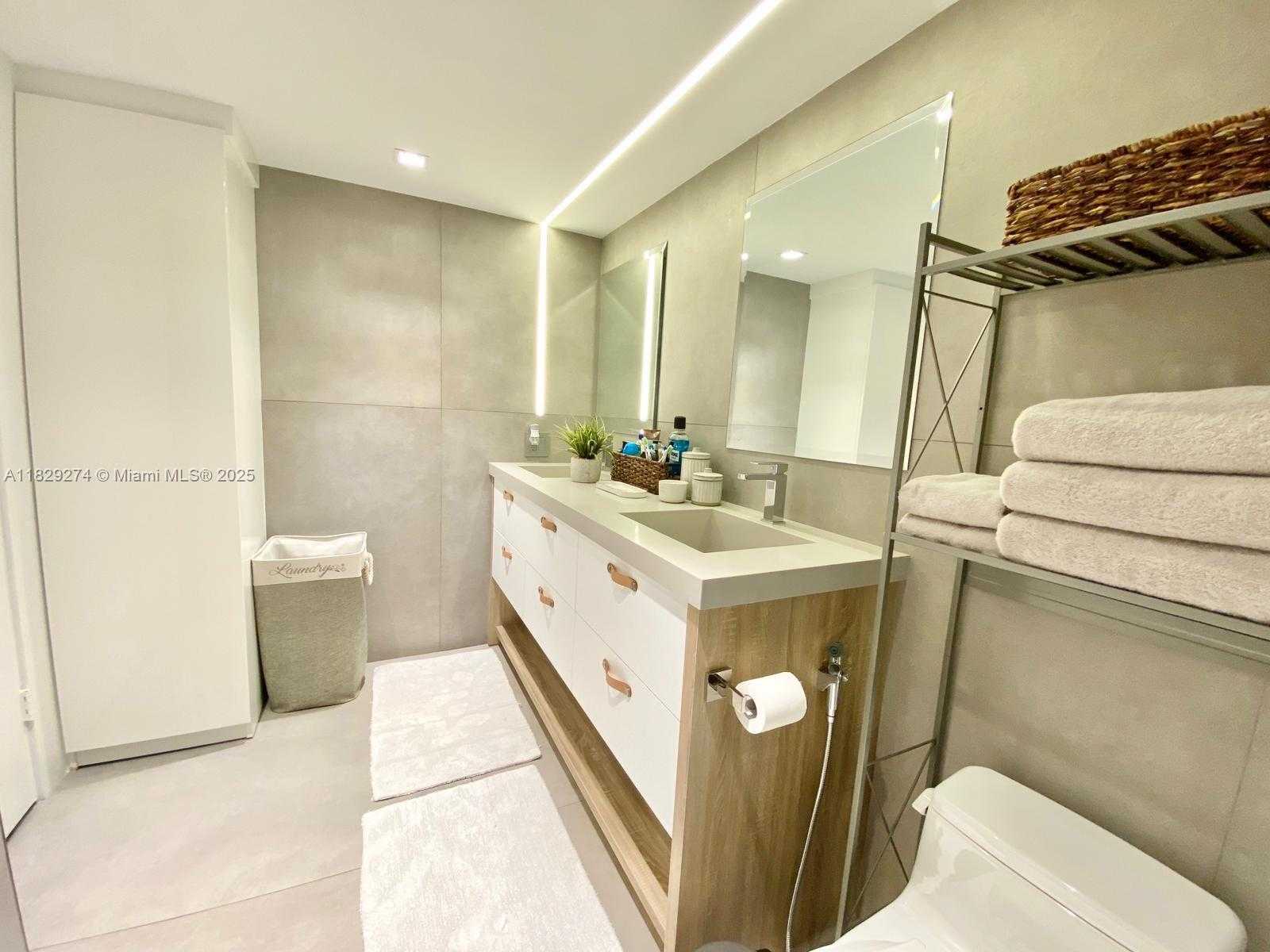 Small Image of 3300 NORTH EAST 191ST ST #1513, Aventura Number 25