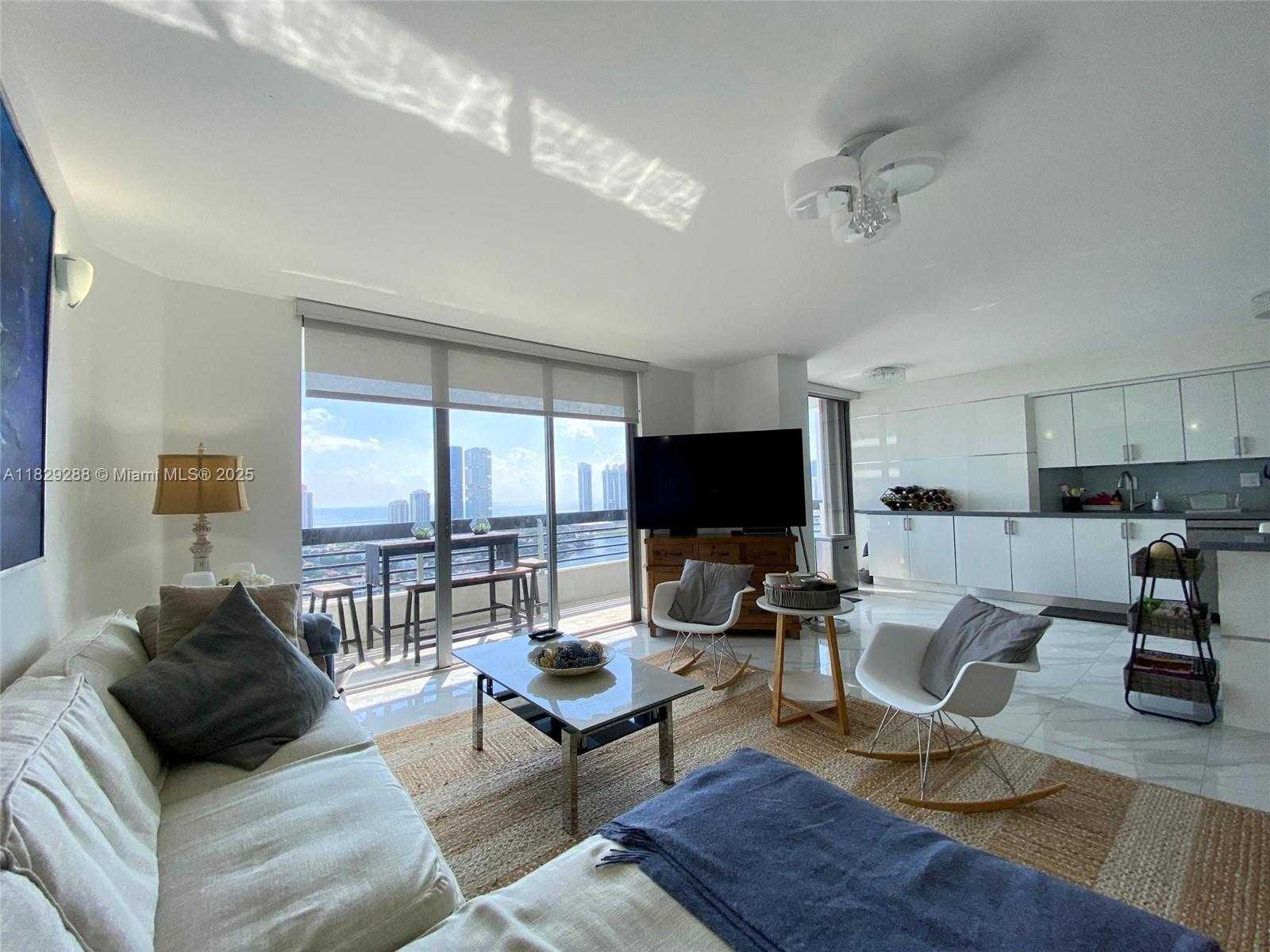 Small Image of 3530 MYSTIC POINTE DR #3014, Aventura Number 11