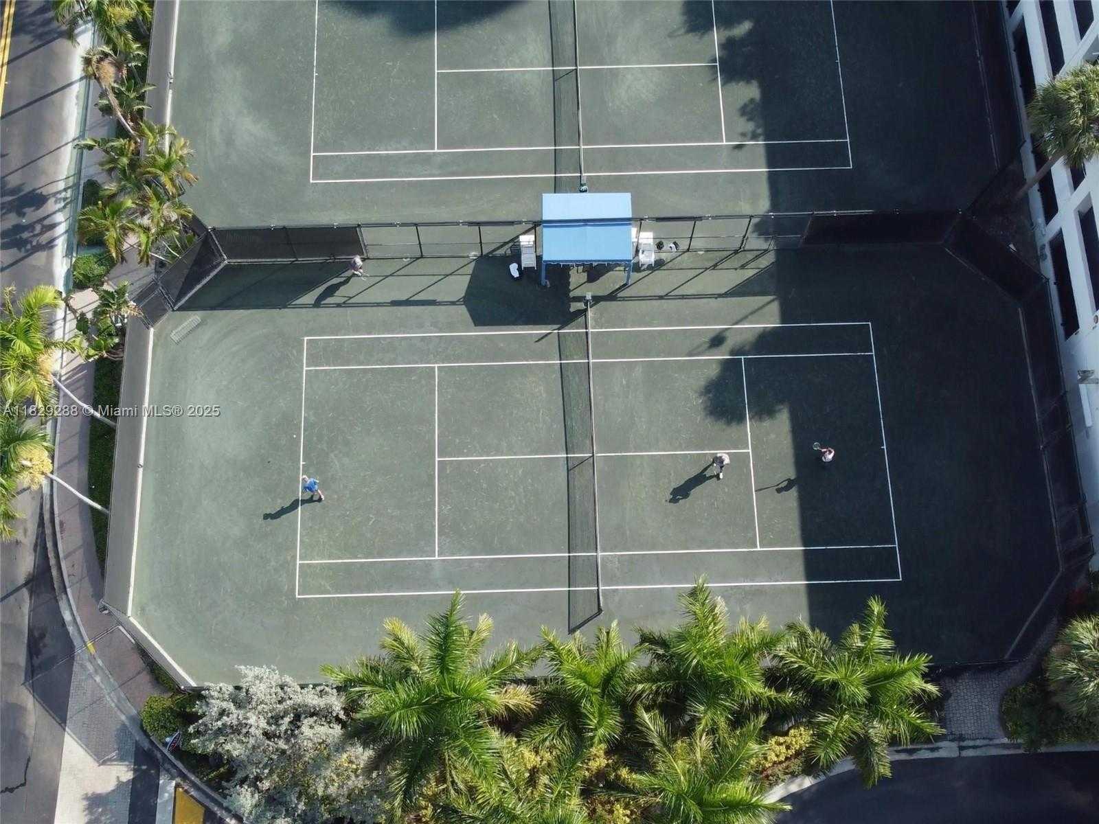 Small Image of 3530 MYSTIC POINTE DR #3014, Aventura Number 29