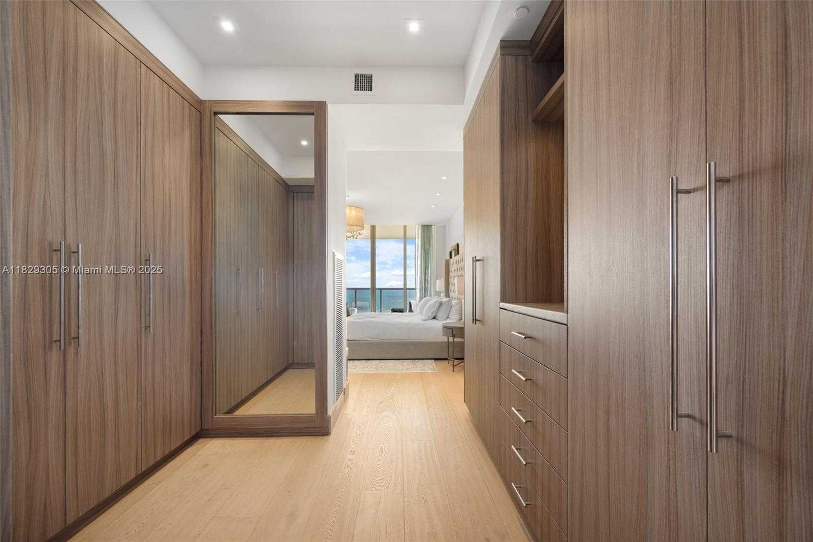 Small Image of 9703 COLLINS AVE #2607, Bal Harbour Number 11