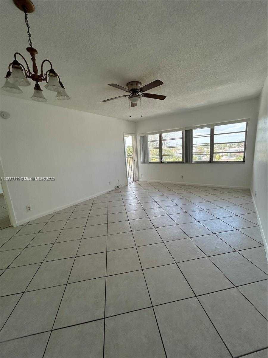 Small Image of 330 SOUTH EAST 2ND ST #404G, Hallandale Beach Number 14