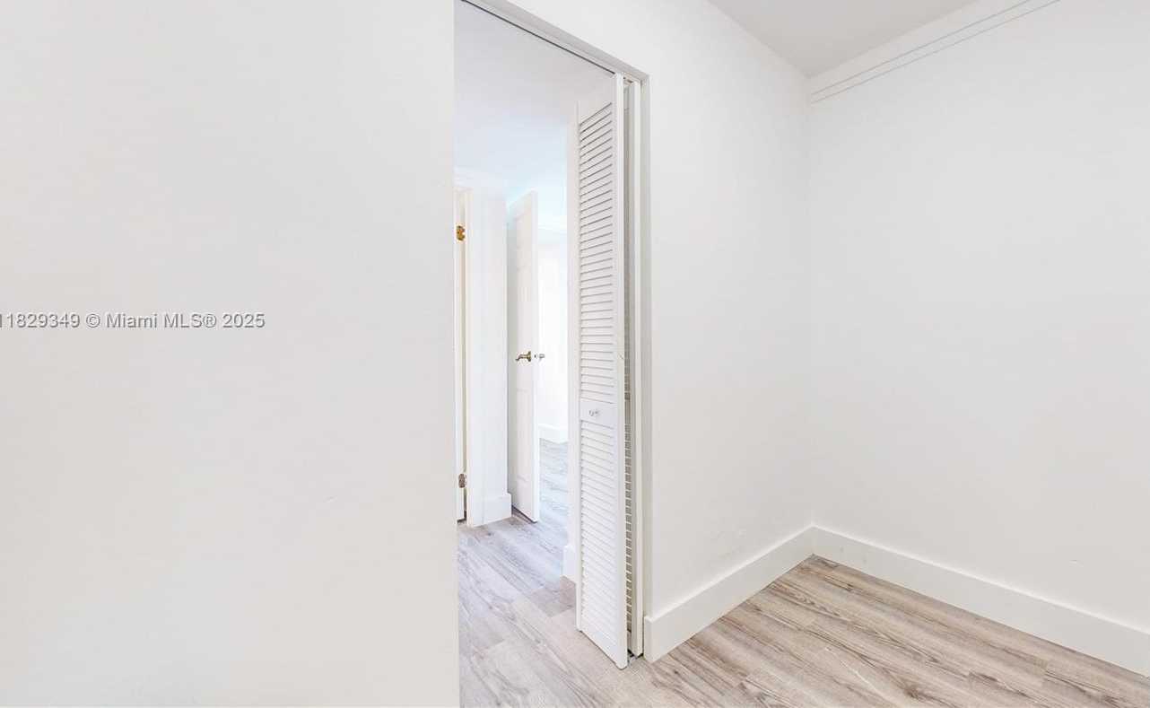 Small Image of 16570 NORTH EAST 26TH AVE #6F, North Miami Beach Number 33