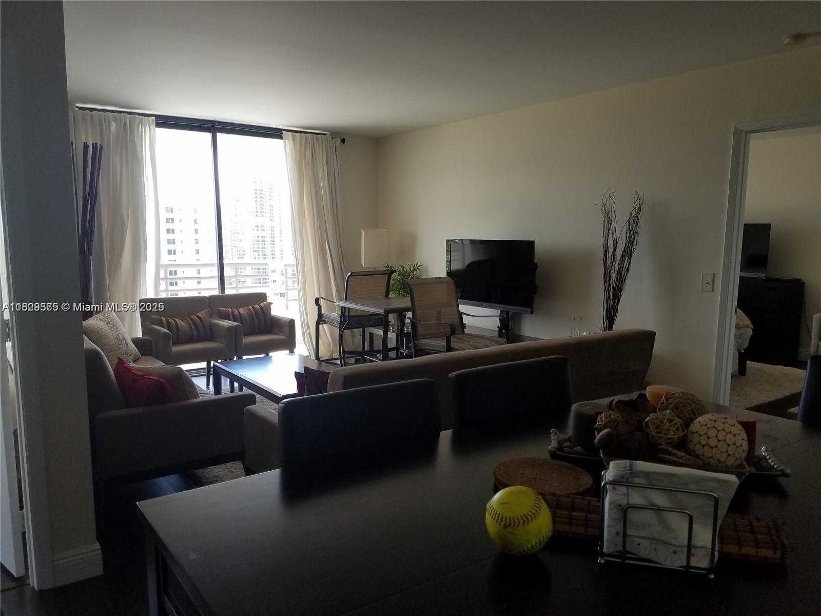 Small Image of 3300 NORTH EAST 191ST ST #1907, Aventura Number 4