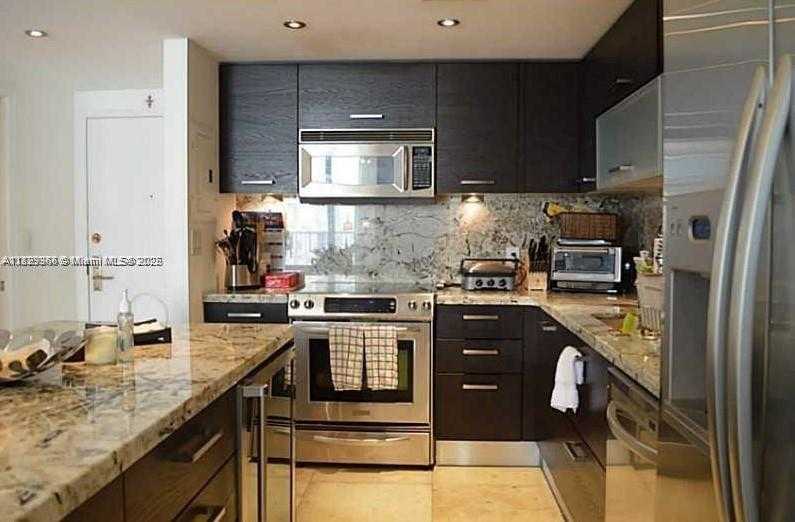 Small Image of 150 SOUTH EAST 25 RD #9B, Miami Number 9