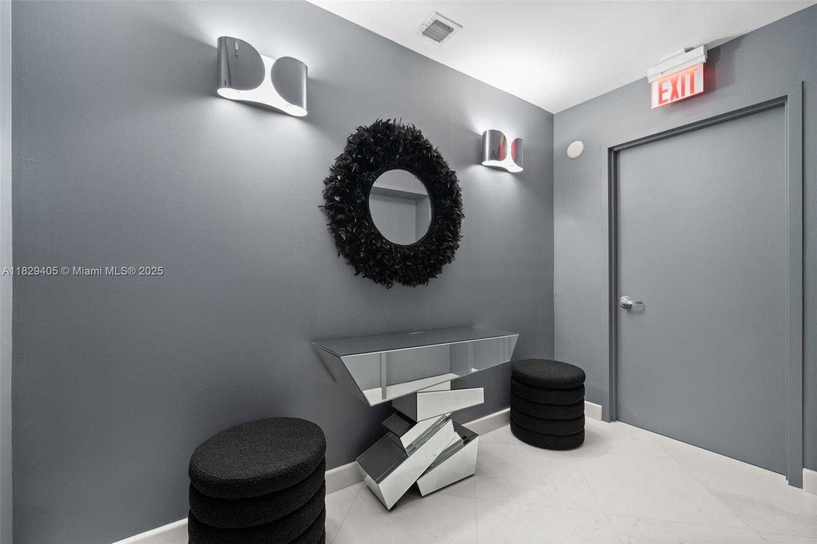 Small Image of 50 SOUTH POINTE DR #2605, Miami Beach Number 19